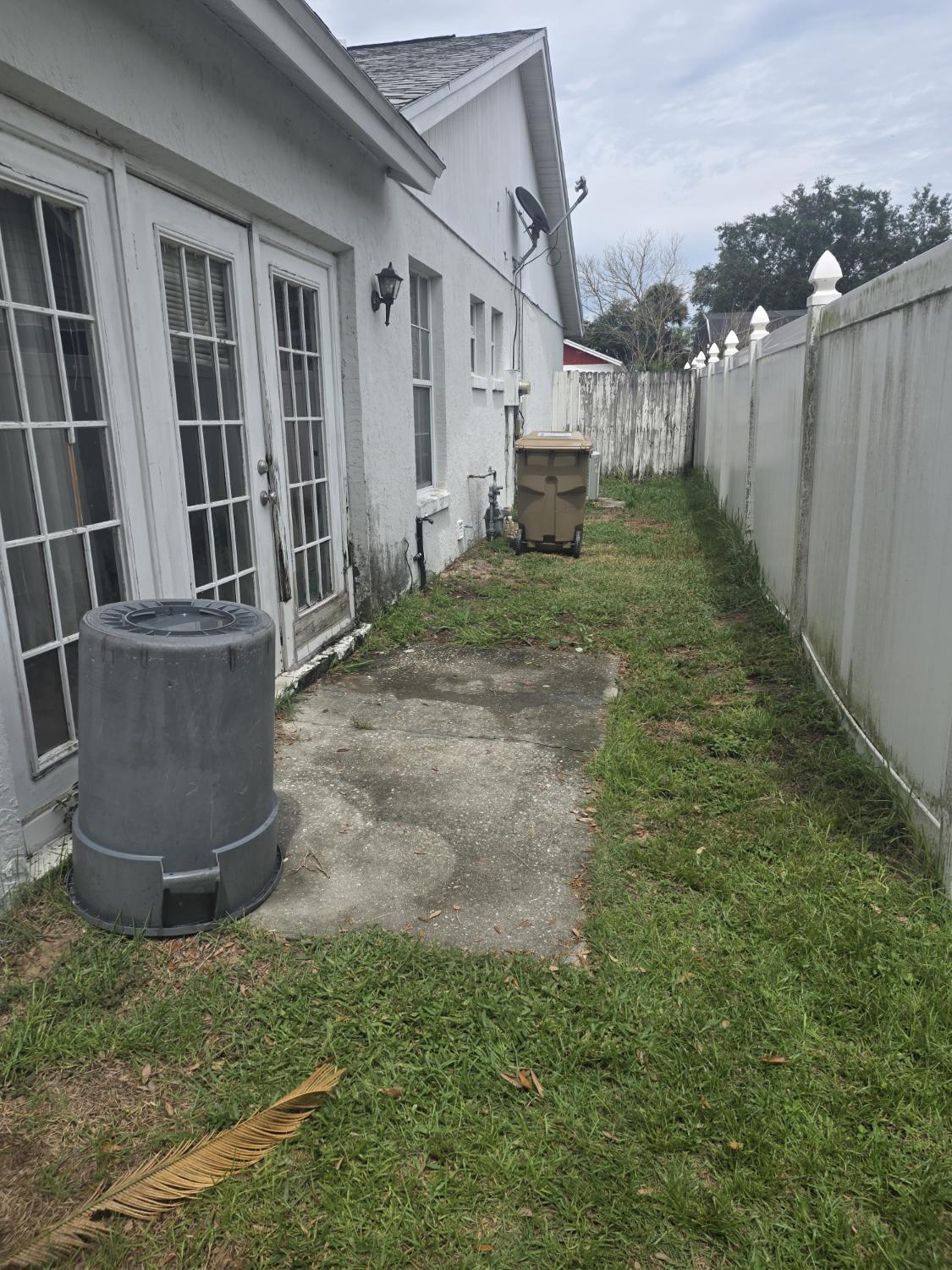 Side yard cleanout area